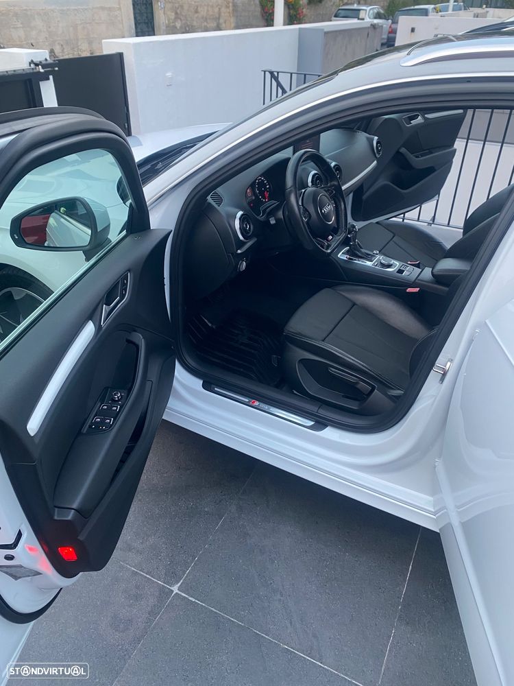 Audi A3 Sportback 2.0 TDI S-line S tronic - 16