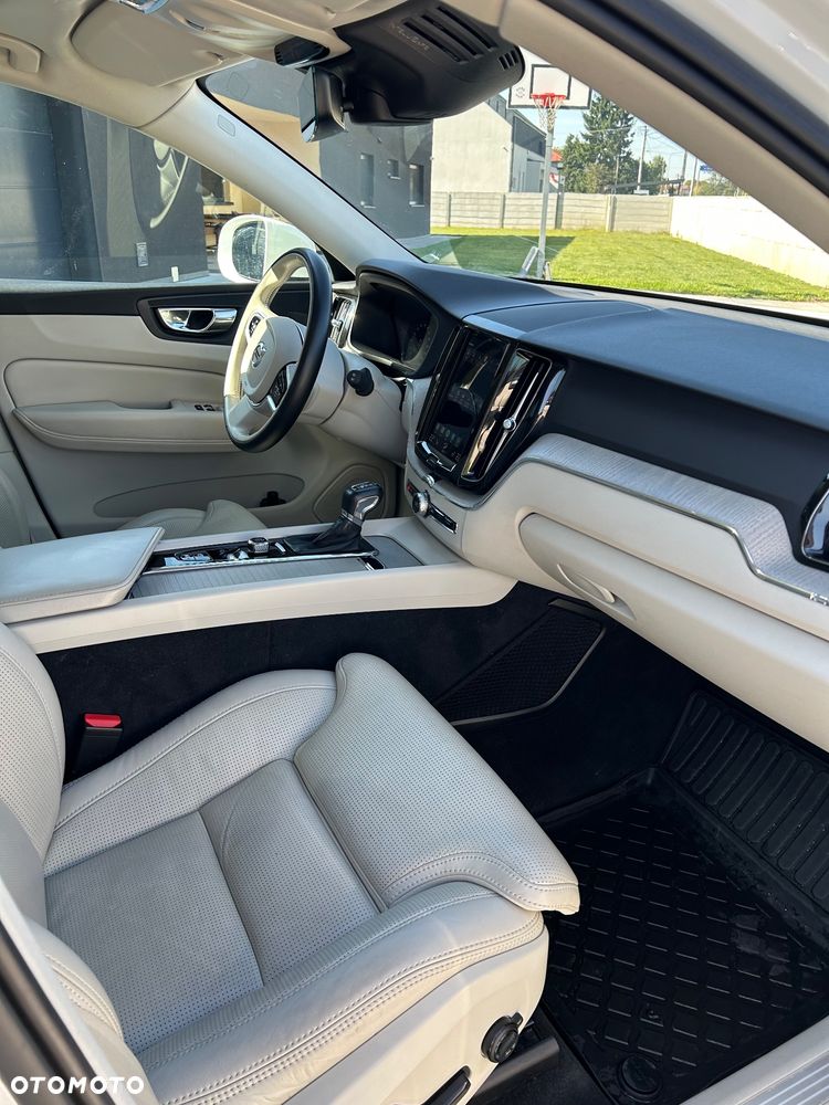Volvo XC 60 D5 AWD Inscription - 14