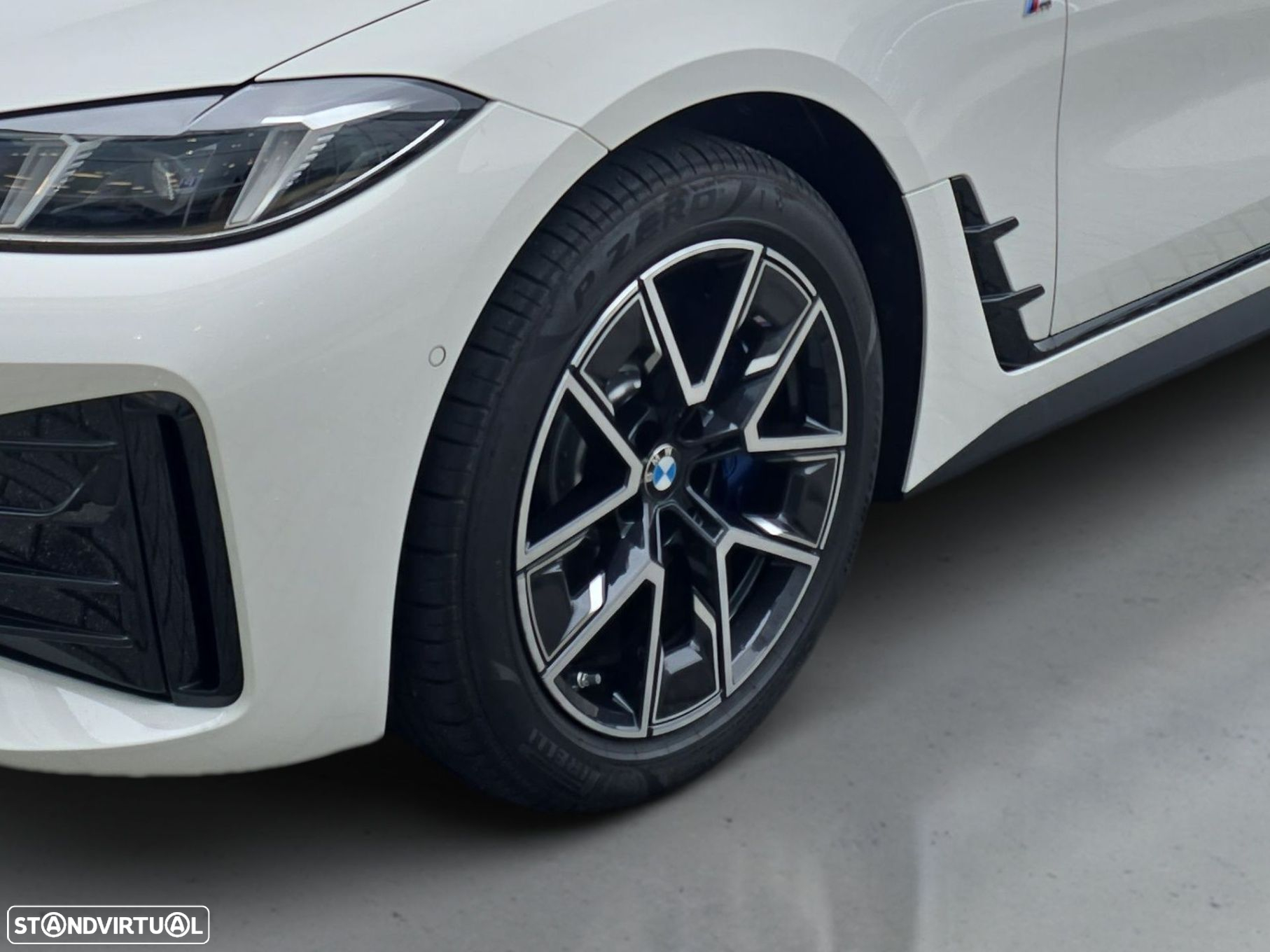 BMW i4 eDrive35 Pack Desportivo M - 4