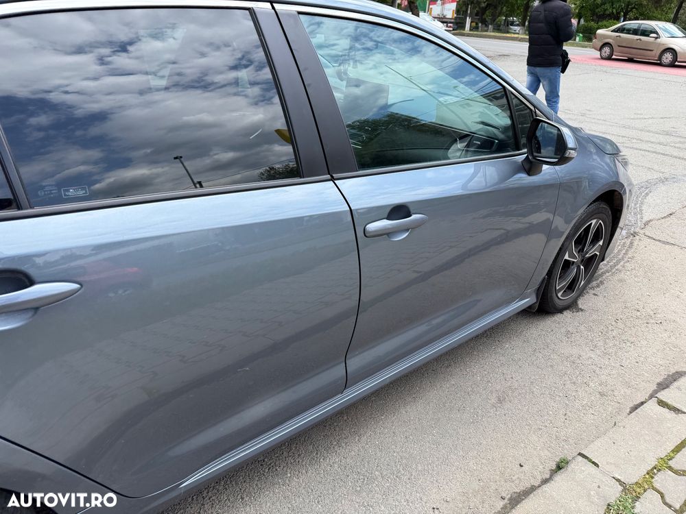 Toyota Corolla - 4