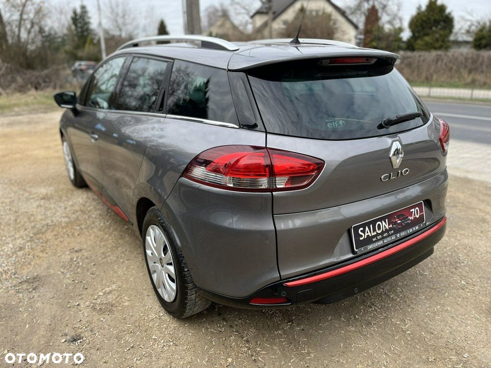 Renault Clio - 9