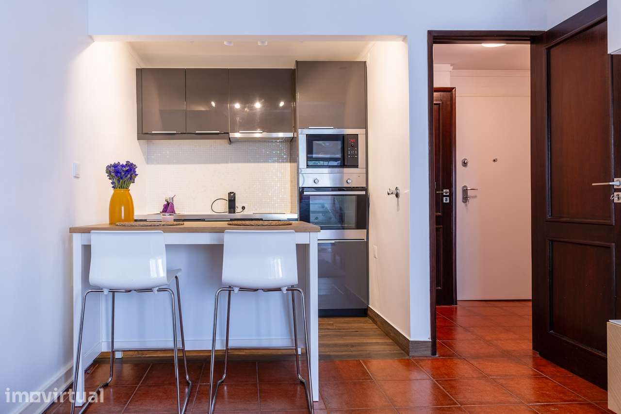 Apartamento T1 — Praça de Espanha | Luminoso | Mobilado | AC - Grande imagem: 4/14