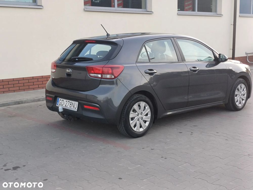 Kia Rio 1.2 Business Line - 9
