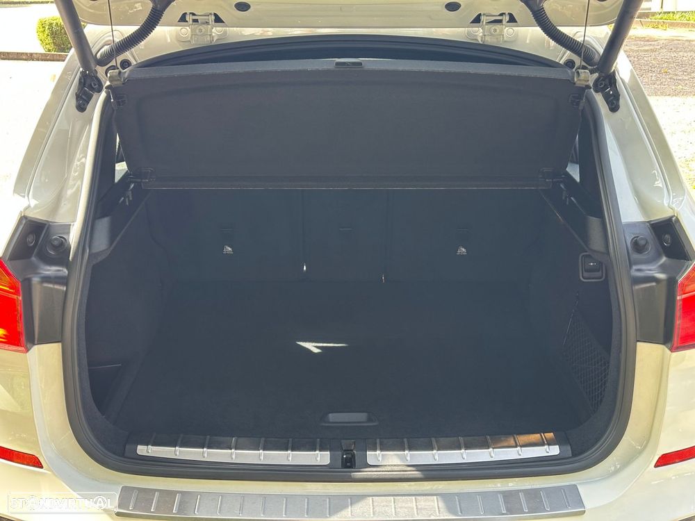 BMW X1 16 d sDrive Pack M - 19