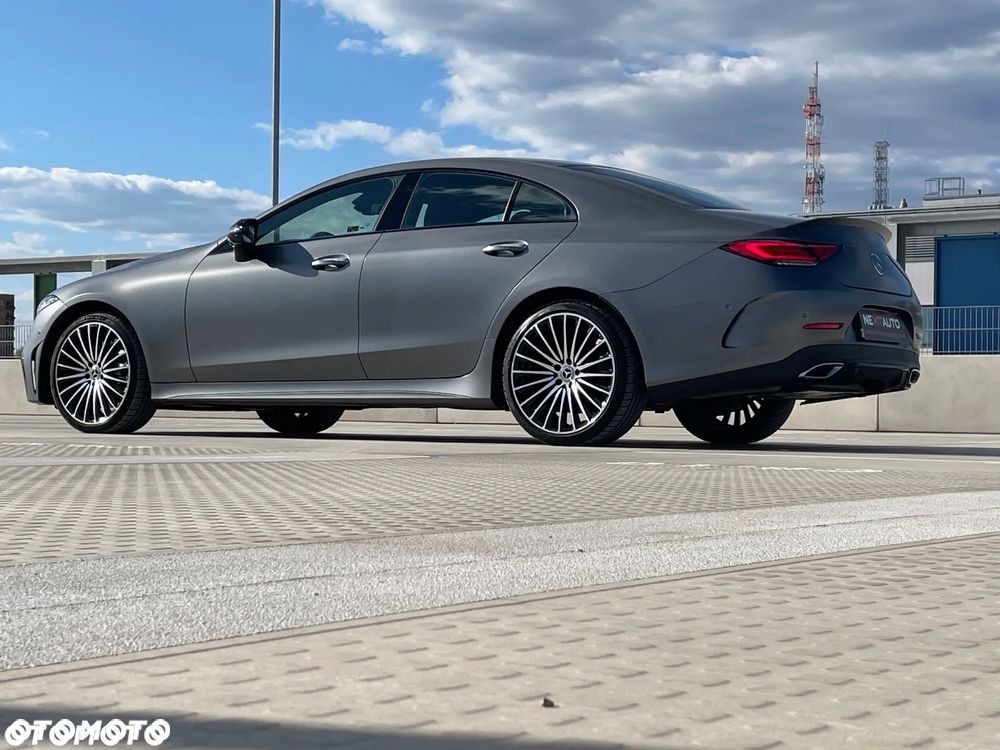 Mercedes-Benz CLS 300 d 4Matic 9G-TRONIC AMG Line - 13