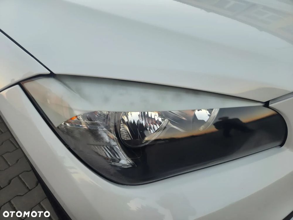 BMW X1 sDrive18d - 24