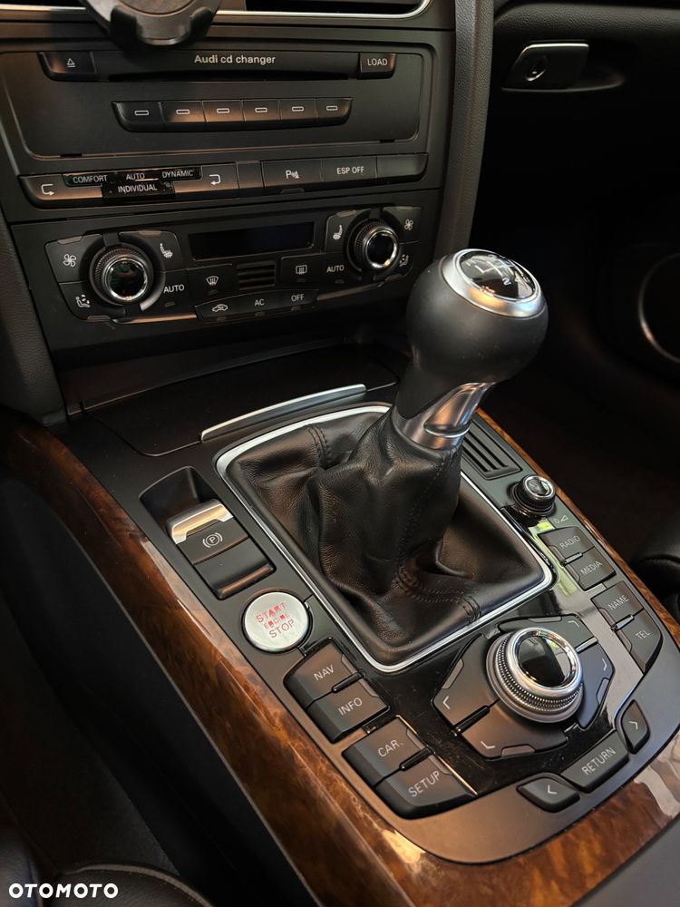 Audi A4 Limousine - 11