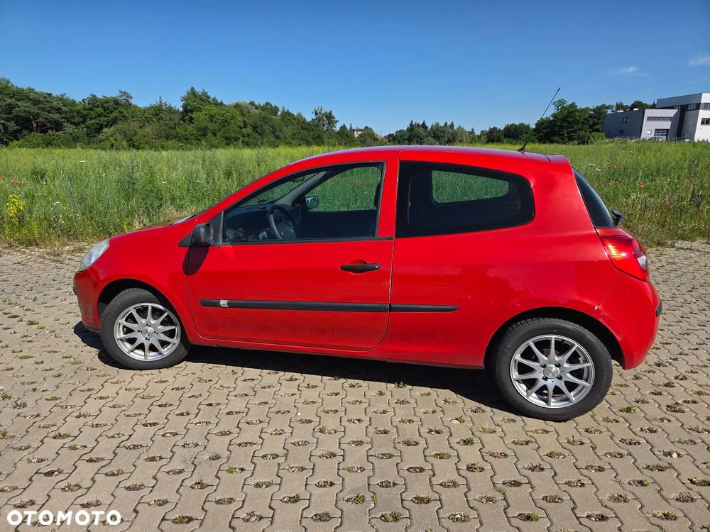 Renault Clio 1.2 16V Dynamique - 11