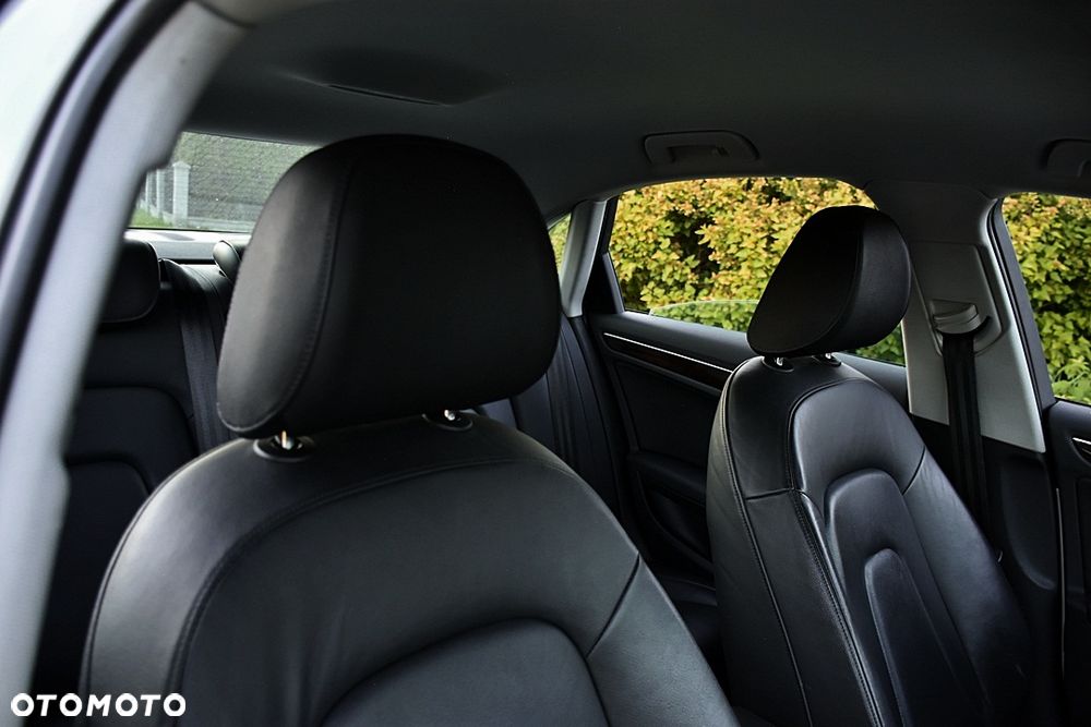 Audi A4 Limousine 1.8 TFSI quattro Attraction - 32