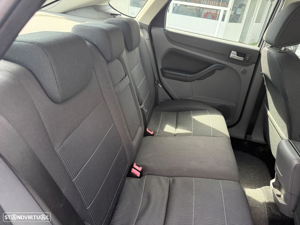 Ford Focus 1.6 TDCi Titanium - 20