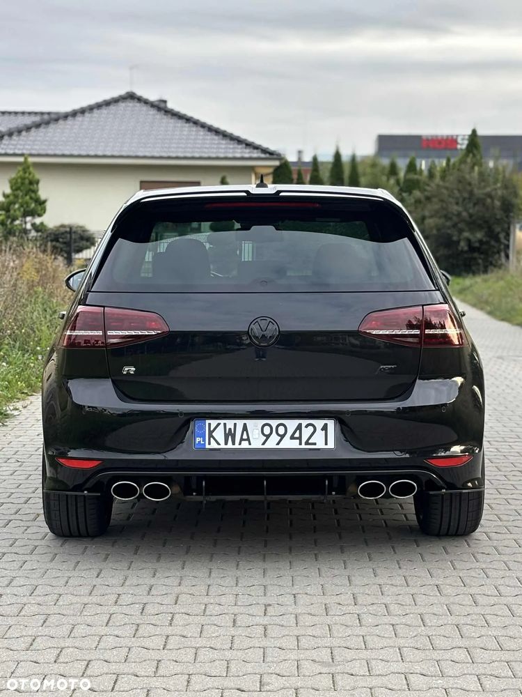 Volkswagen Golf - 6