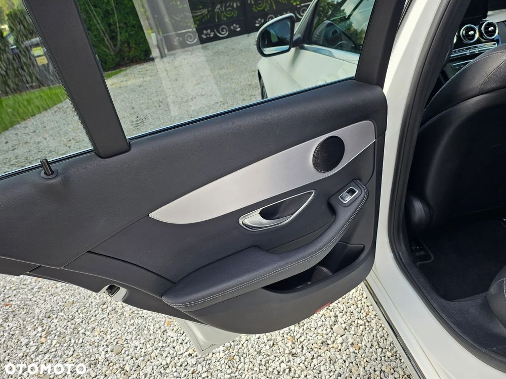 Mercedes-Benz Klasa C 200 d T 9G-TRONIC AMG Line - 25