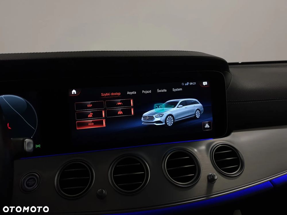 Mercedes-Benz Klasa E 300 de 4Matic 9G-TRONIC AMG Line - 24