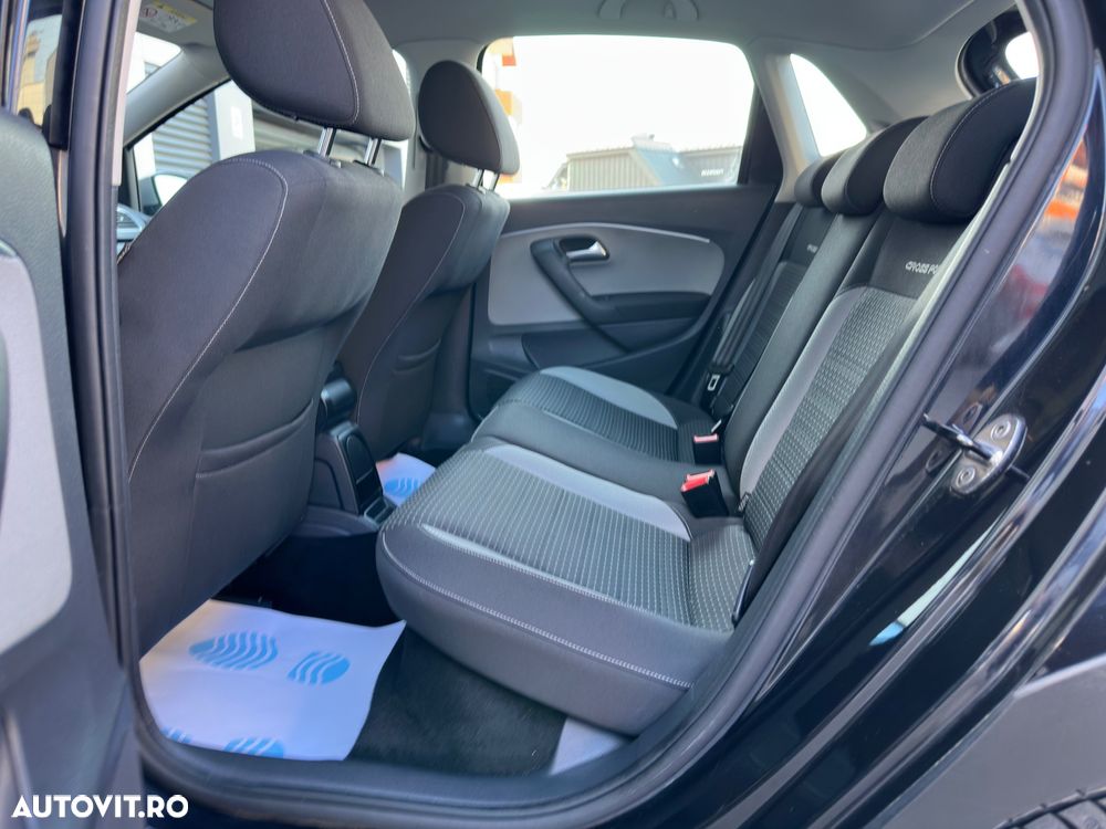 Volkswagen Polo 1.2 TSI (Blue Motion Technology) DSG Cross - 19