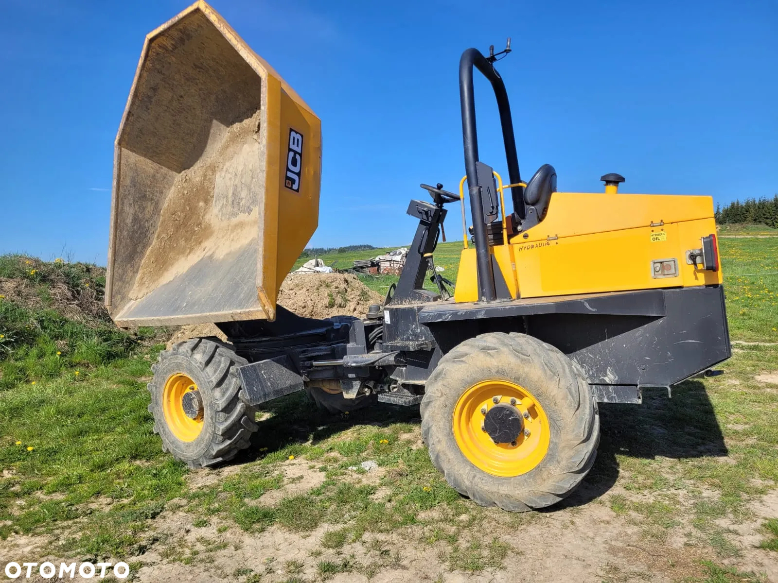 JCB 6TST - 3