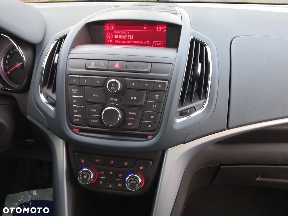 Opel Zafira - 15