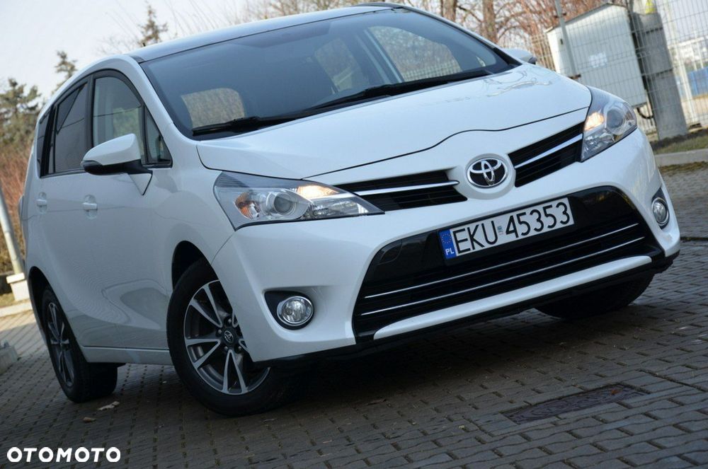 Toyota Verso - 18
