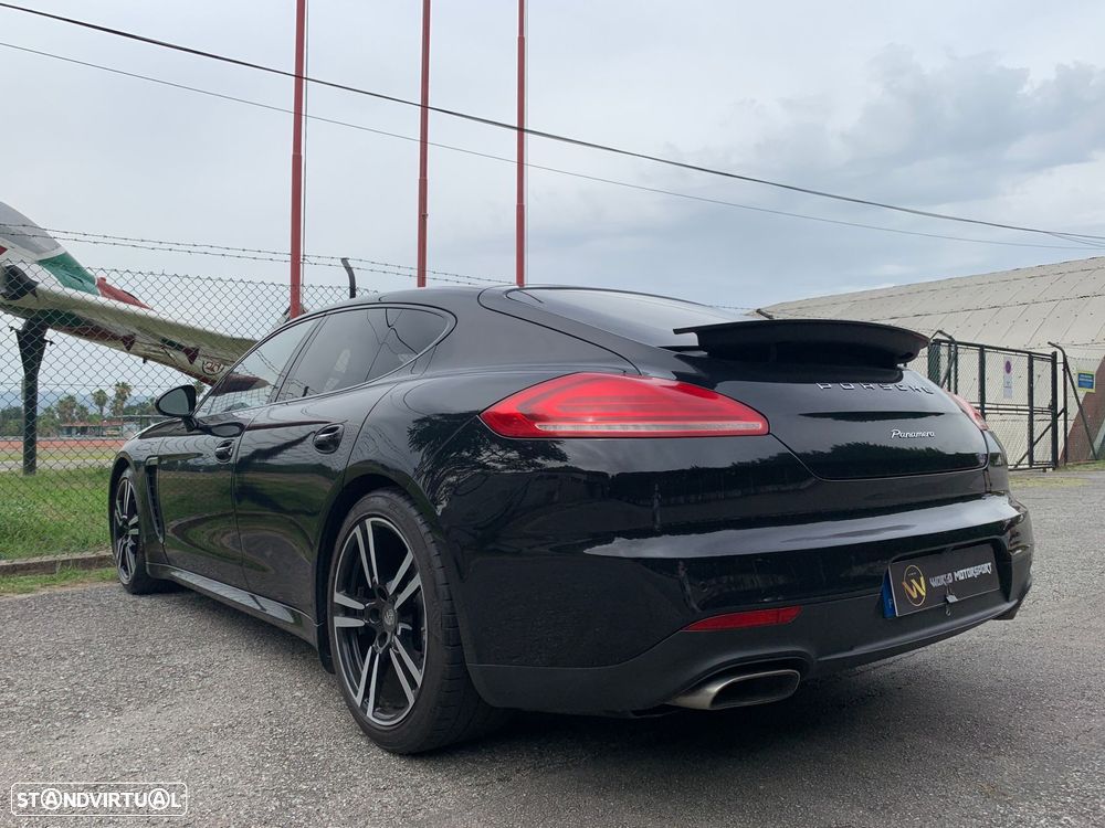 Porsche Panamera 3.0 V6 - 55