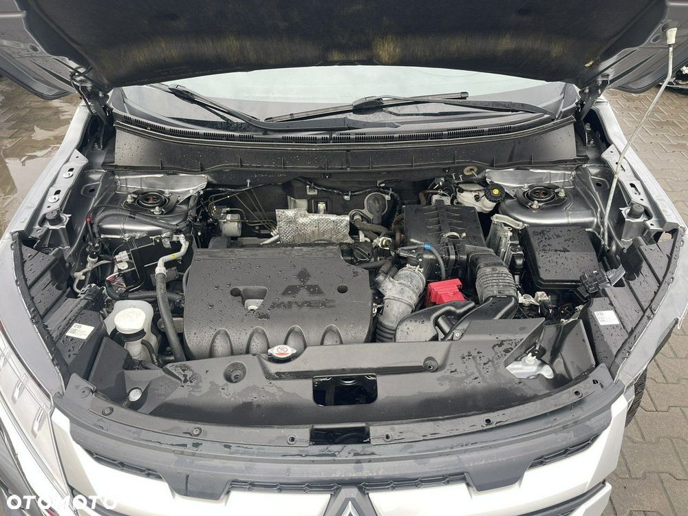 Mitsubishi ASX 2.0 4WD CVT Plus - 13