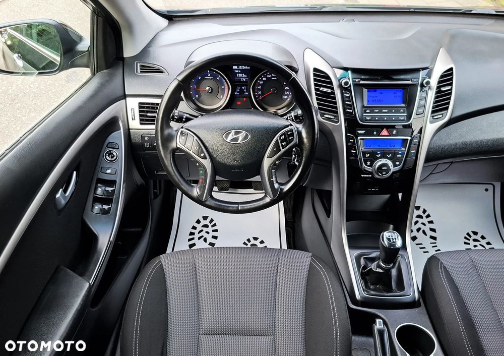 Hyundai i30 blue 1.6 CRDi Style - 34