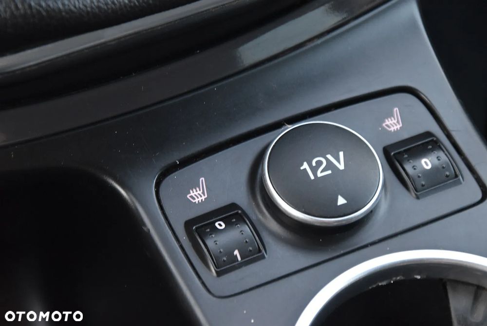 Ford Kuga - 37