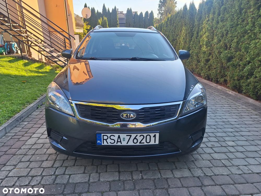 Kia Ceed - 7