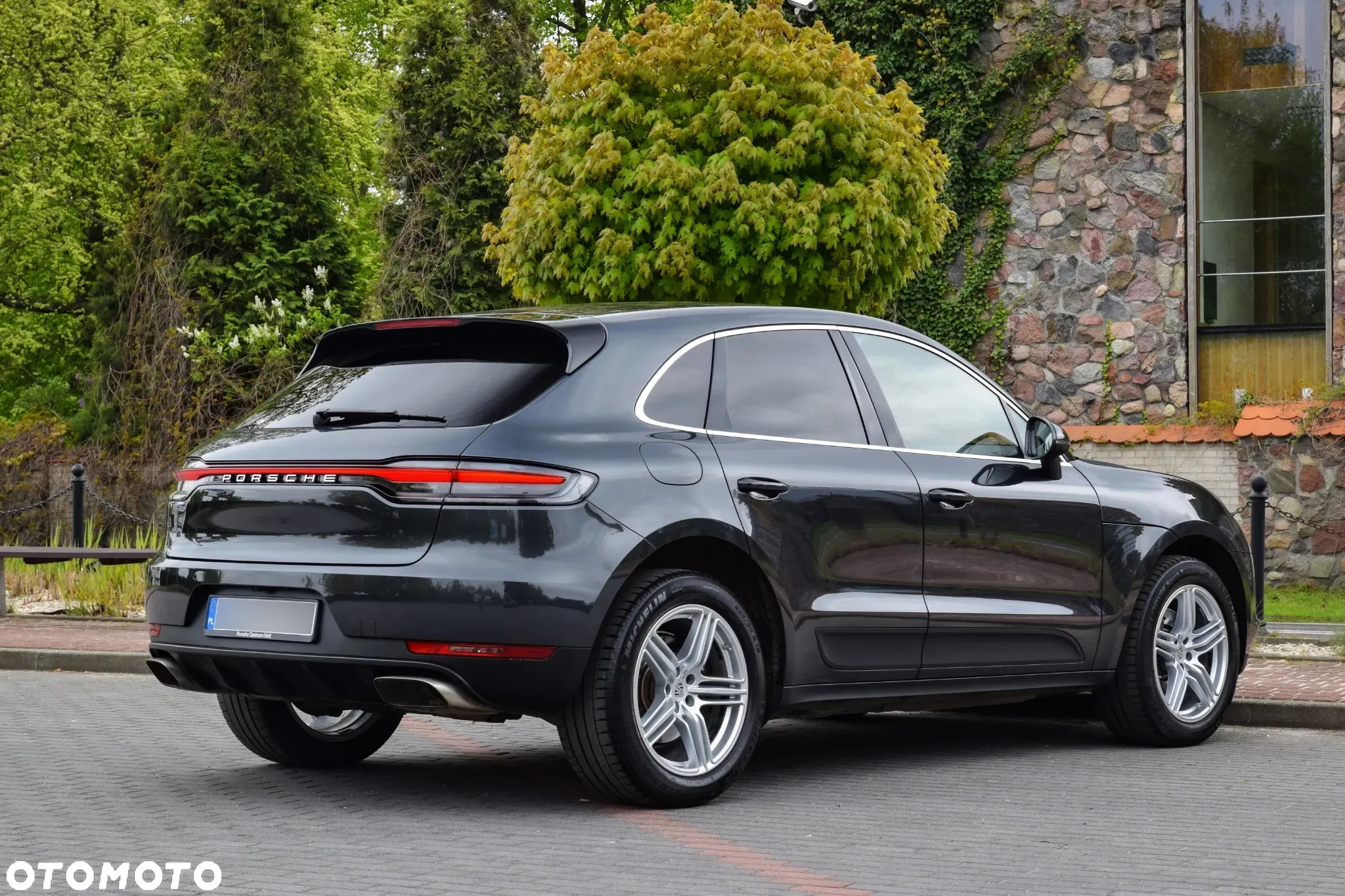 Porsche Macan Standard - 12