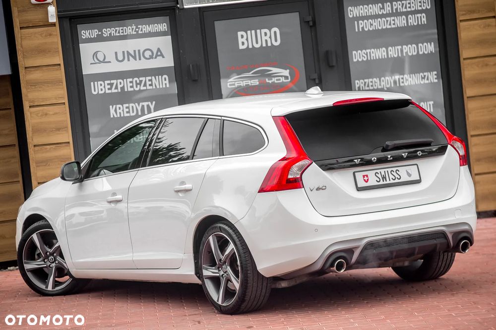 Volvo V60 D4 Drive-E R-Design Momentum - 10
