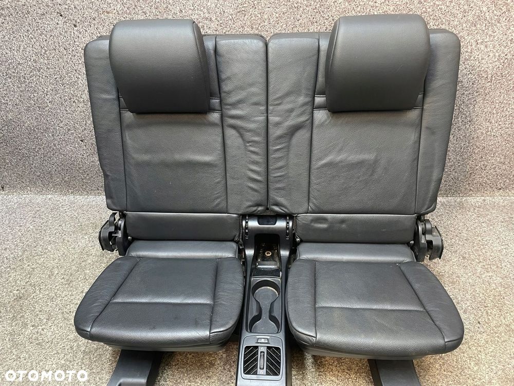 Kanapa trzeci 3 III rzad foteli pasy dywan skora czarna BMW X5 E70 7 osob - 3