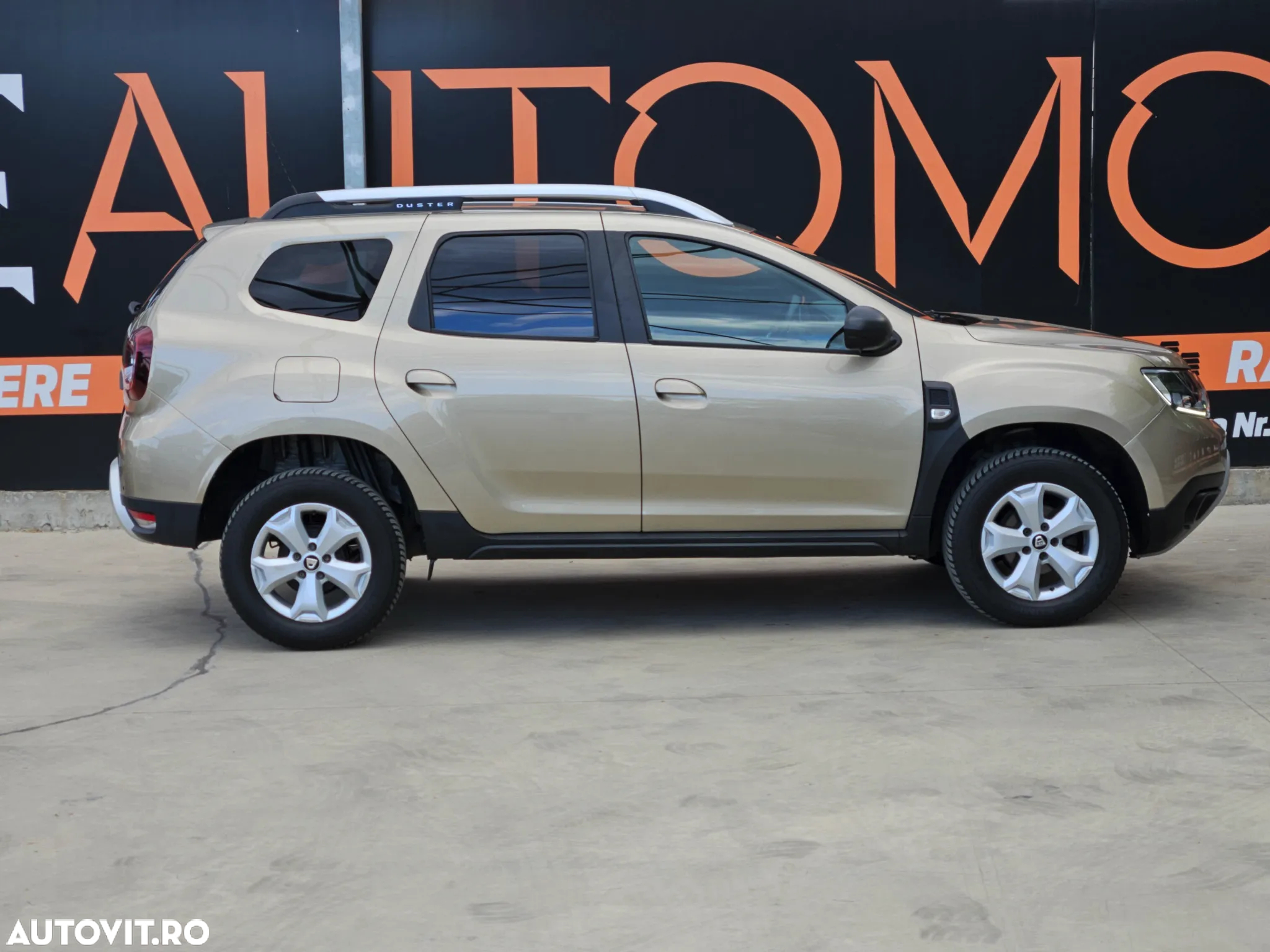 Dacia Duster 1.6 4x2 Laureate - 8