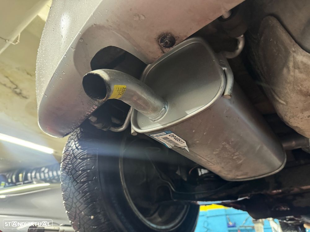 Opel Corsa 1.2 16V Confort - 21