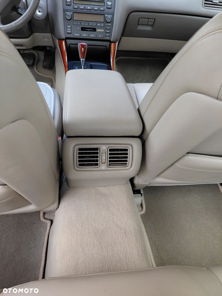 Lexus GS - 18