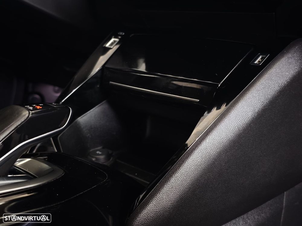 Peugeot e-2008 GT Pack - 40