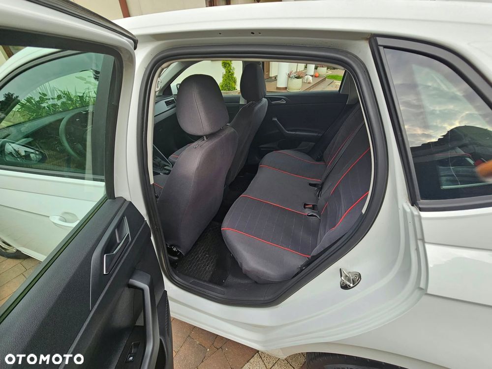 Volkswagen Polo - 11