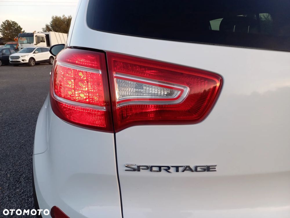 Kia Sportage 1.7 CRDI 2WD Attract - 13