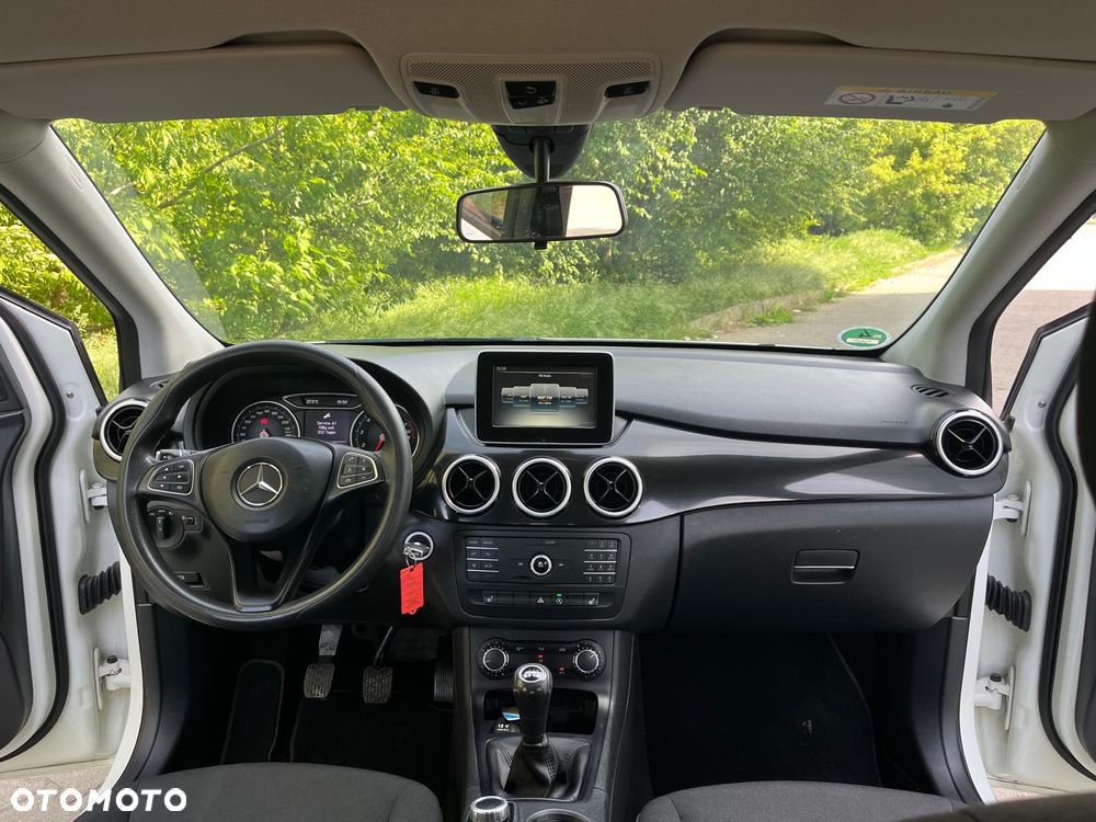 Mercedes-Benz Klasa B 180 BlueEFFICIENCY Edition - 13