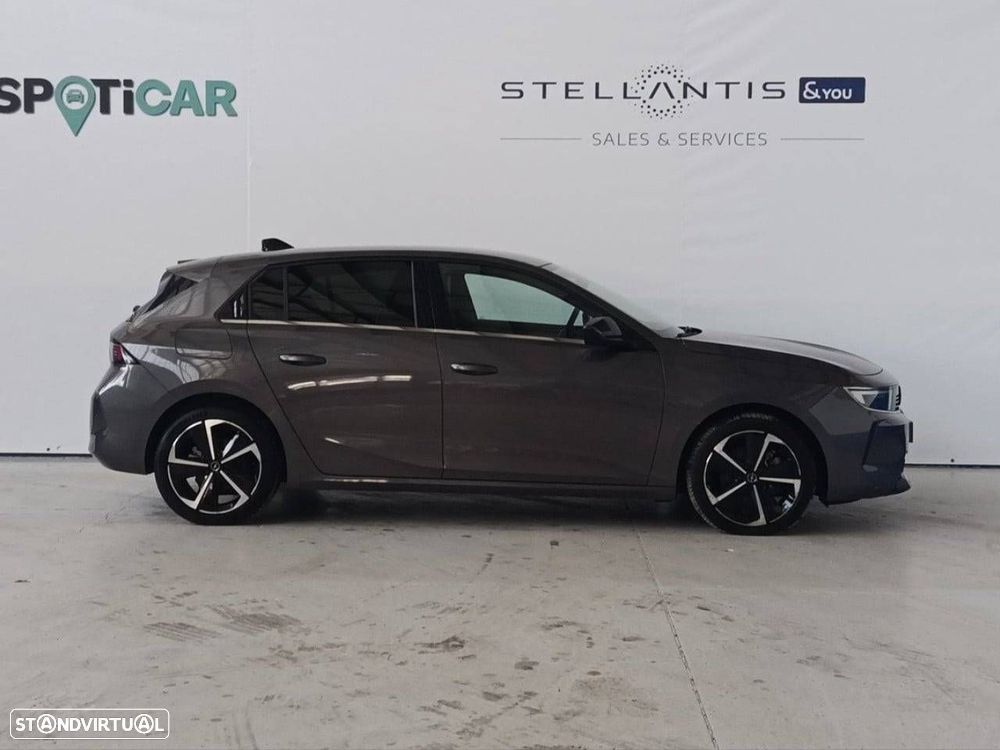 Opel Astra 1.5 D Elegance Aut. - 4