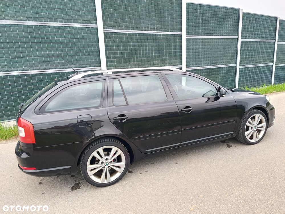 Skoda Octavia 2.0 TDI RS - 18
