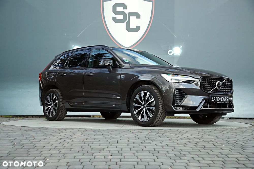 Volvo XC 60 B5 B AWD Plus Dark - 12