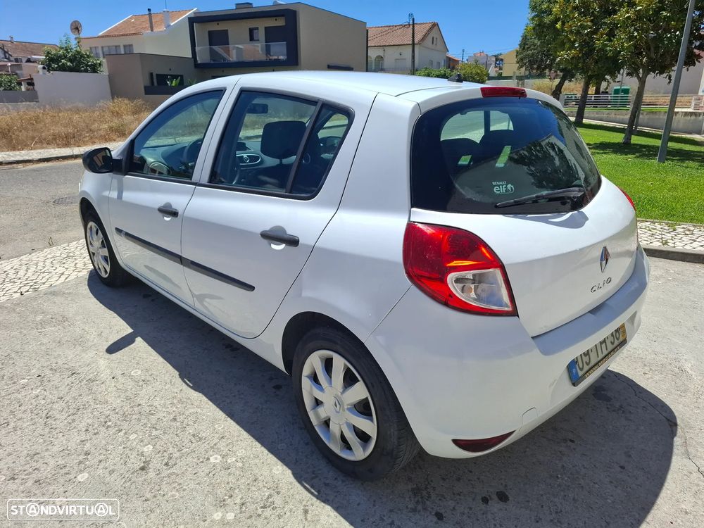 Renault Clio dCi 90 Dynamique - 6