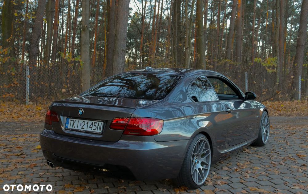 BMW Seria 3 330d Coupe - 22
