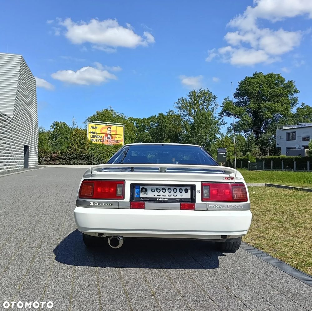 Toyota Supra - 2