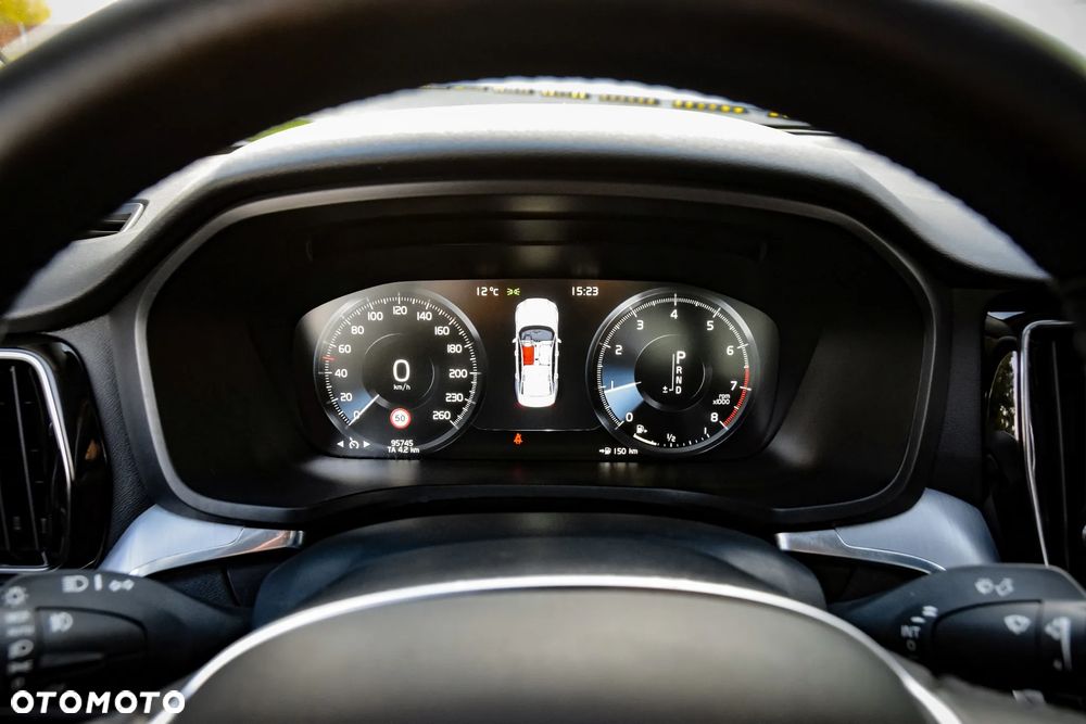 Volvo S60 T5 Momentum Pro - 37