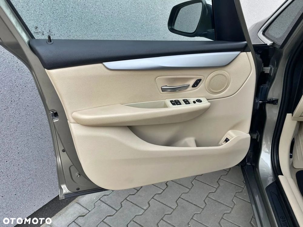 BMW Seria 2 218i Luxury Line - 17