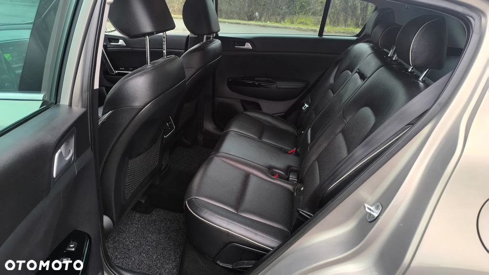 Kia Sportage 1.6 GDI Business Line 2WD - 17