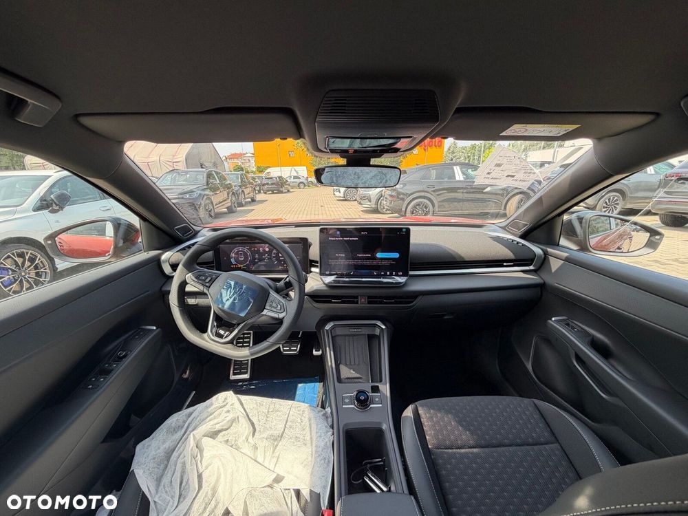 Volkswagen T-Roc - 5