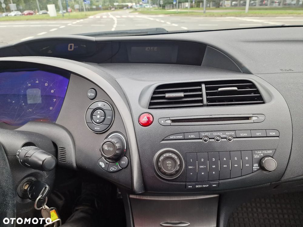 Honda Civic 1.4 Comfort - 11