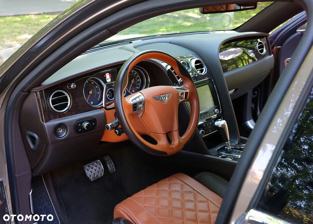 Bentley Flying Spur V8 S - 6