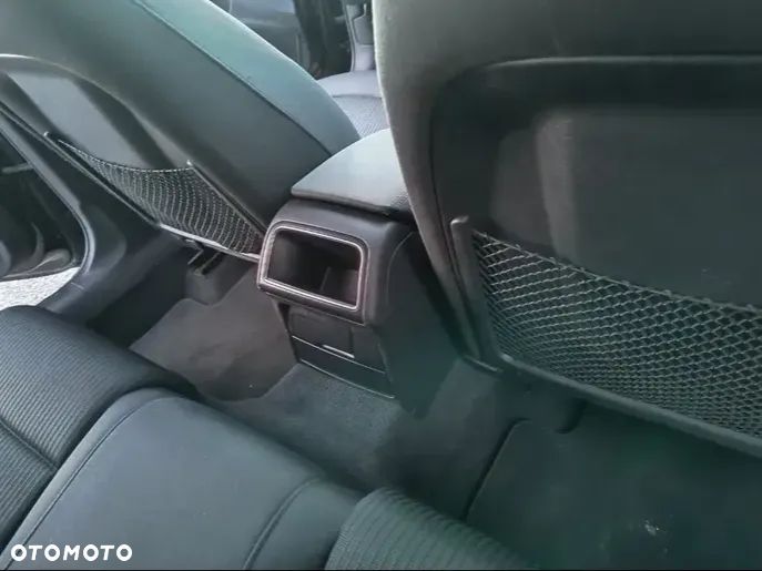 Audi A4 Avant 2.0 TDI DPF Ambiente - 15