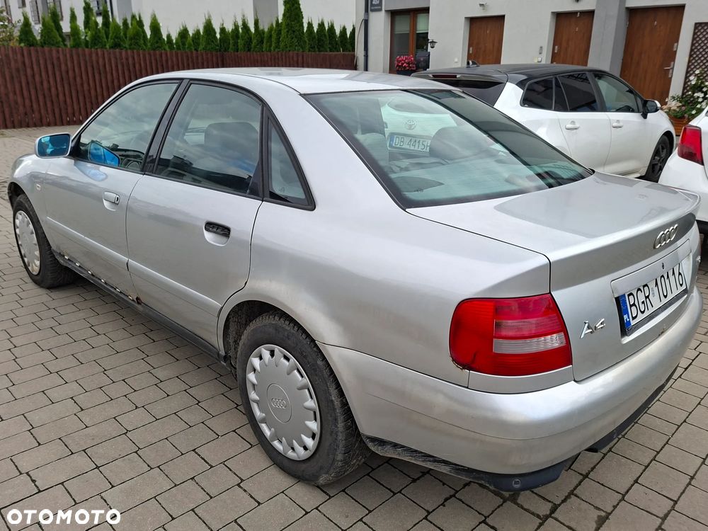 Audi A4 Avant - 13
